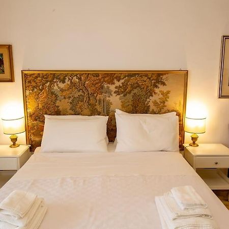 רומא Dimora Al Colosseo, 2 Bedrooms מראה חיצוני תמונה