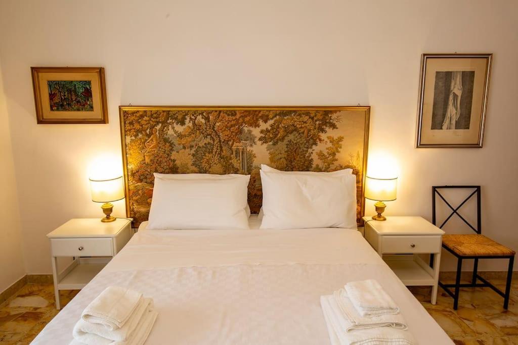 רומא Dimora Al Colosseo, 2 Bedrooms מראה חיצוני תמונה